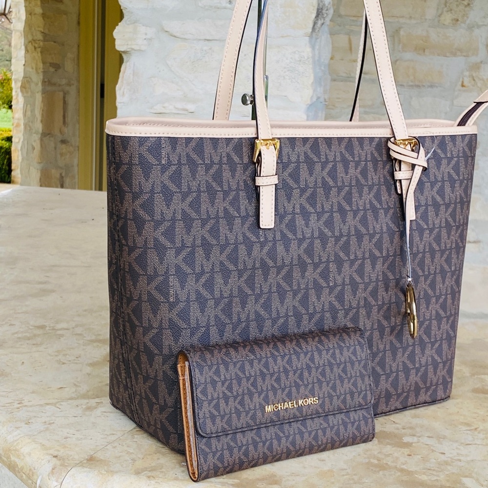 NWT Michael Kors Jet set signature tote&wallet - Picture 2 of 8